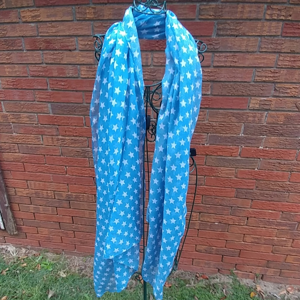 Scarfs - Picture 6 of 6